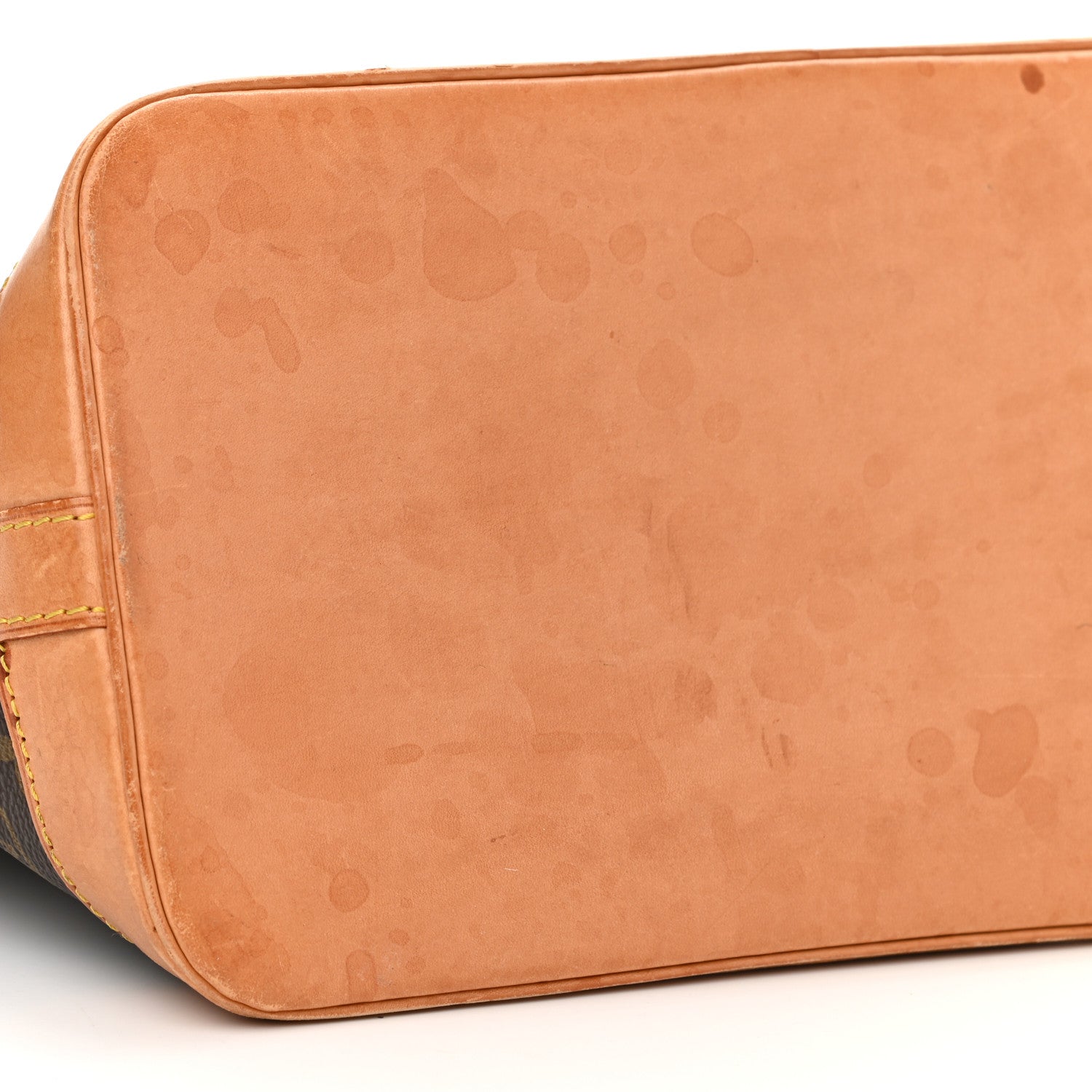 Louis Vuitton Monogram Alma MM 8 of 18