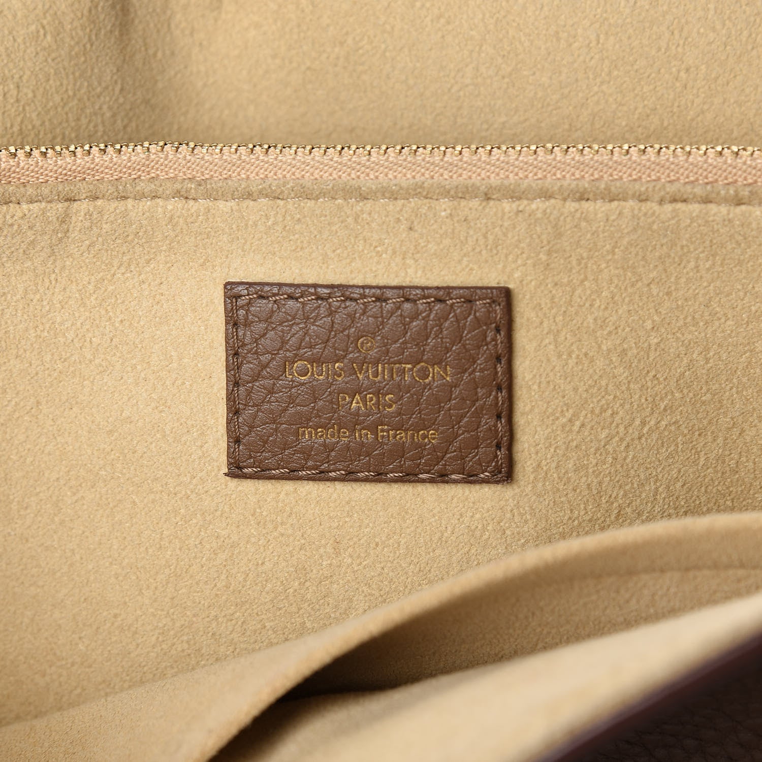 Louis Vuitton Taurillon Volta Kaki 9 of 14