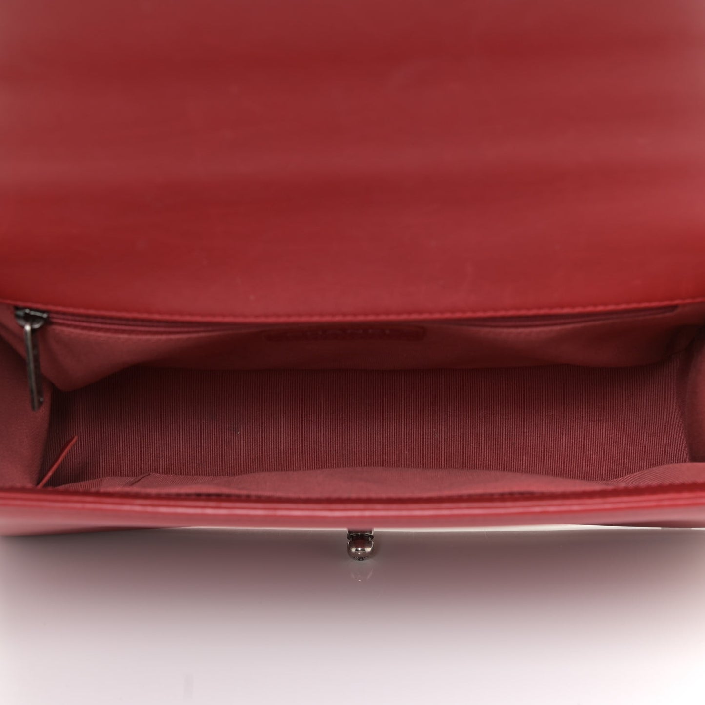 Lambskin Quilted New Medium Boy Flap Red