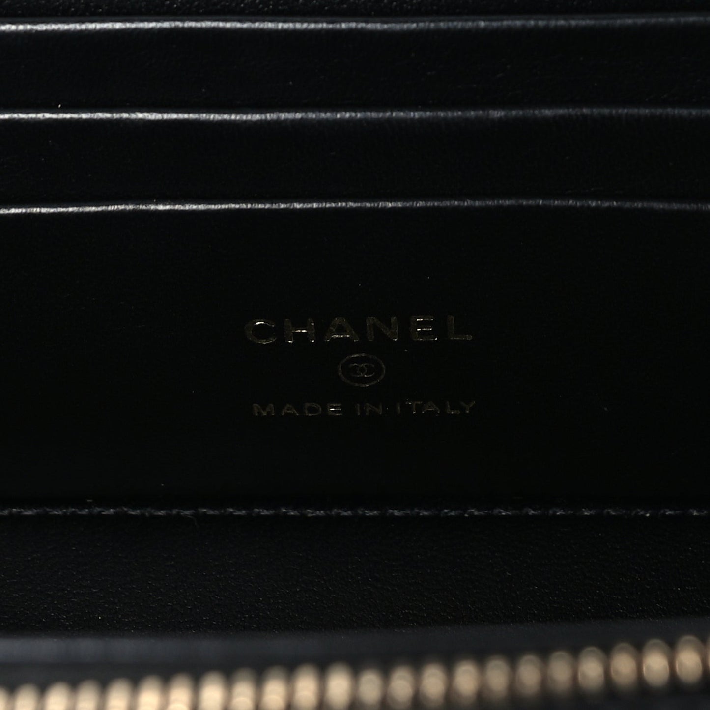 Lambskin Enamel Quilted Logo Small Vanity Case With Chain  Black