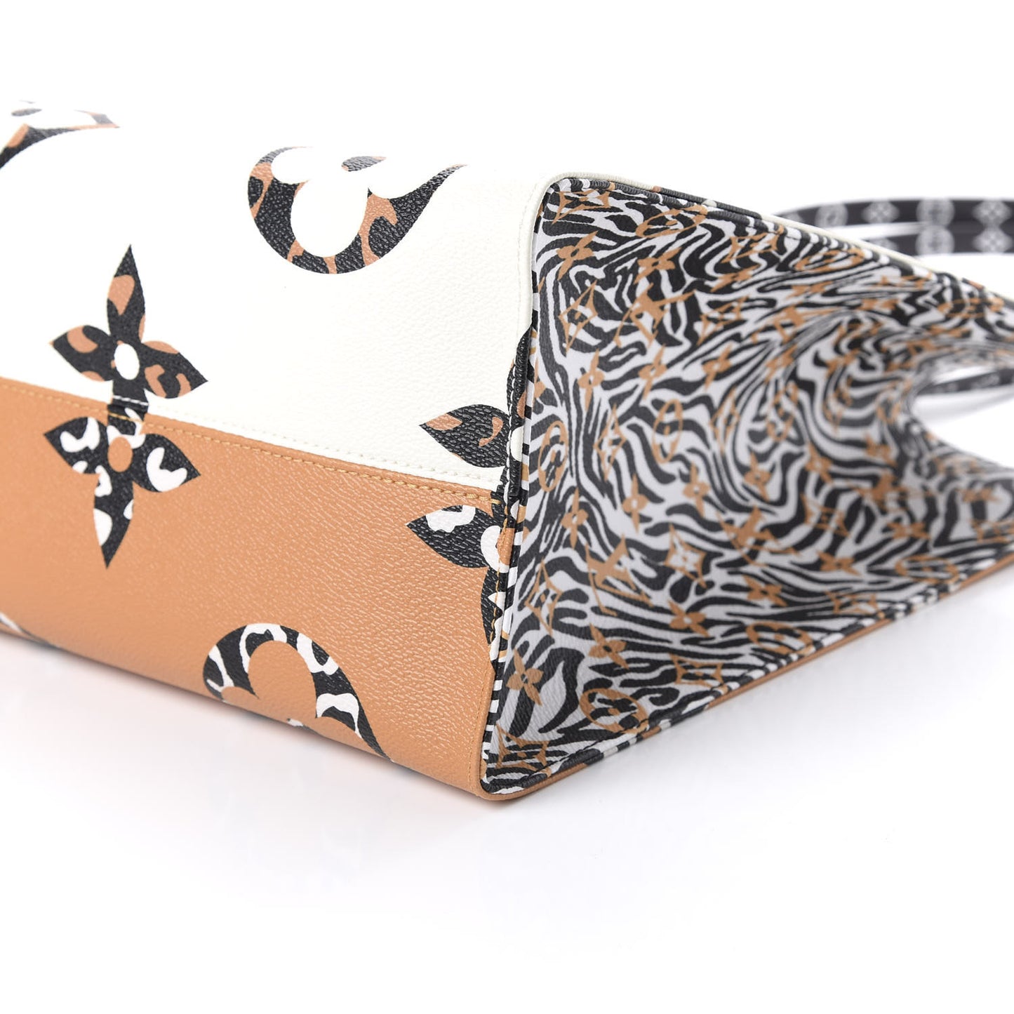 Monogram Giant Jungle Onthego GM Ivory