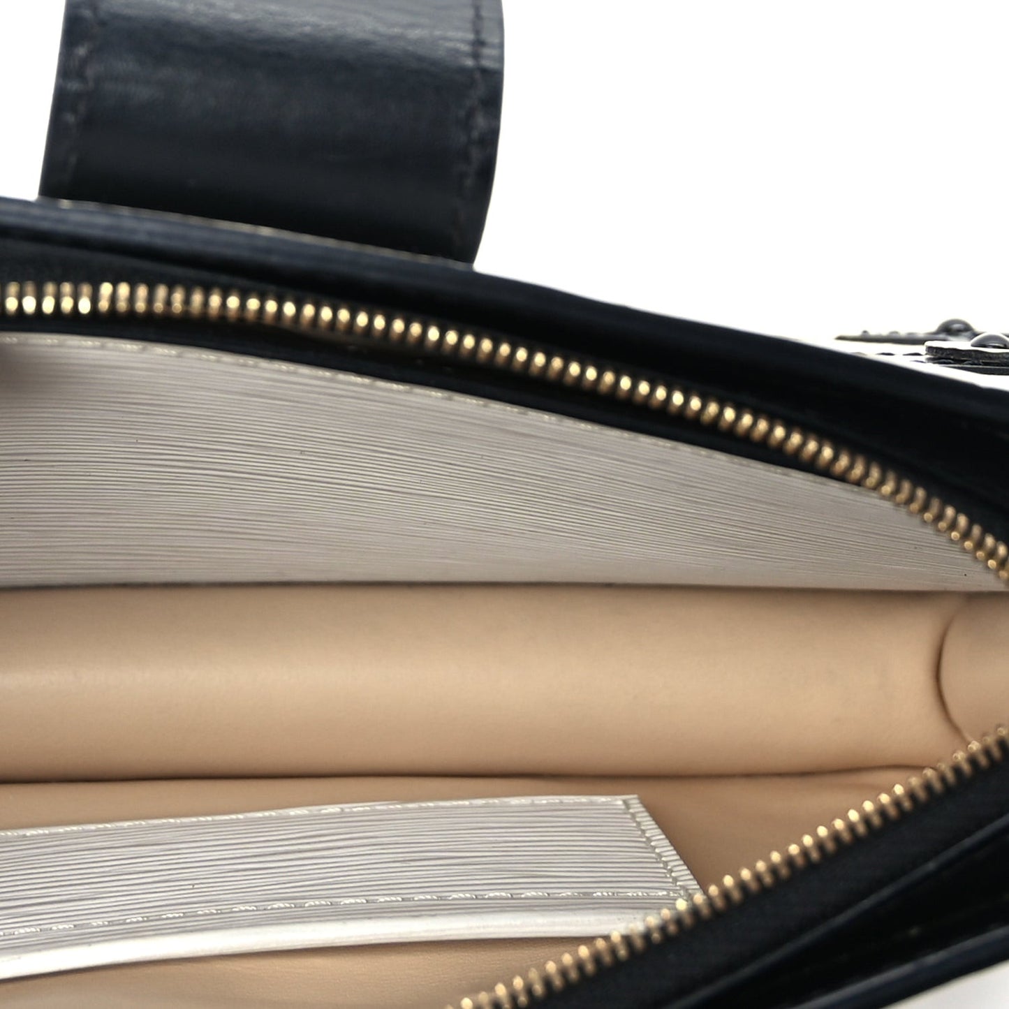 Epi Trunk Clutch White