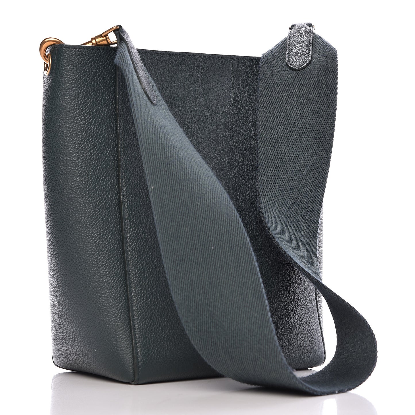 Soft Grained Calfskin Small Sangle Bucket Bag Amazone
