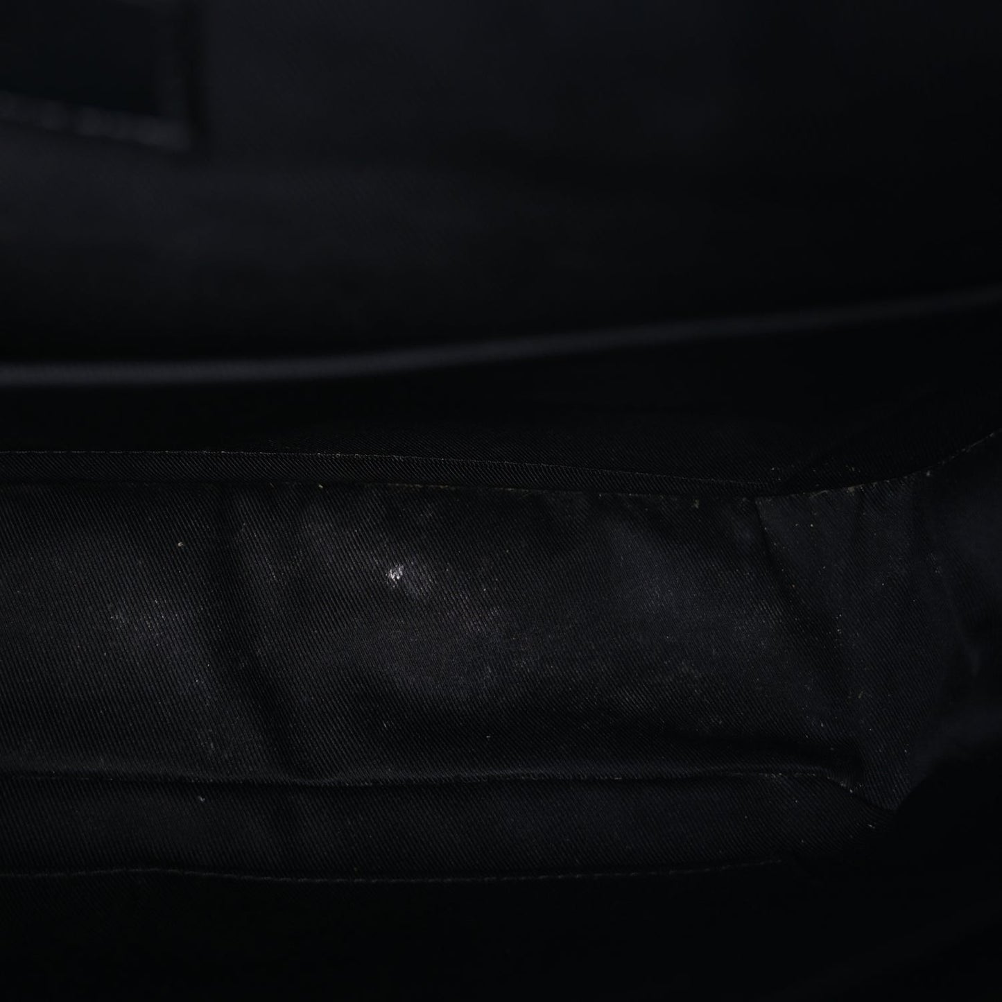 Monogram Macassar Archy Messenger MM