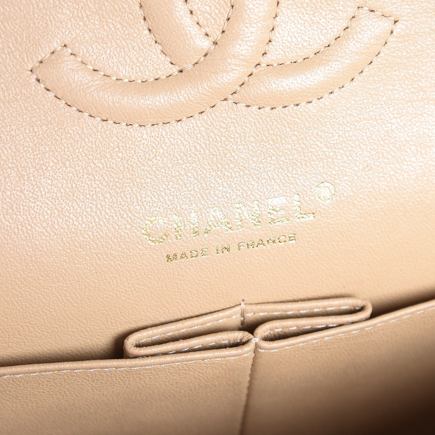 Caviar Quilted Medium Double Flap Beige Clair