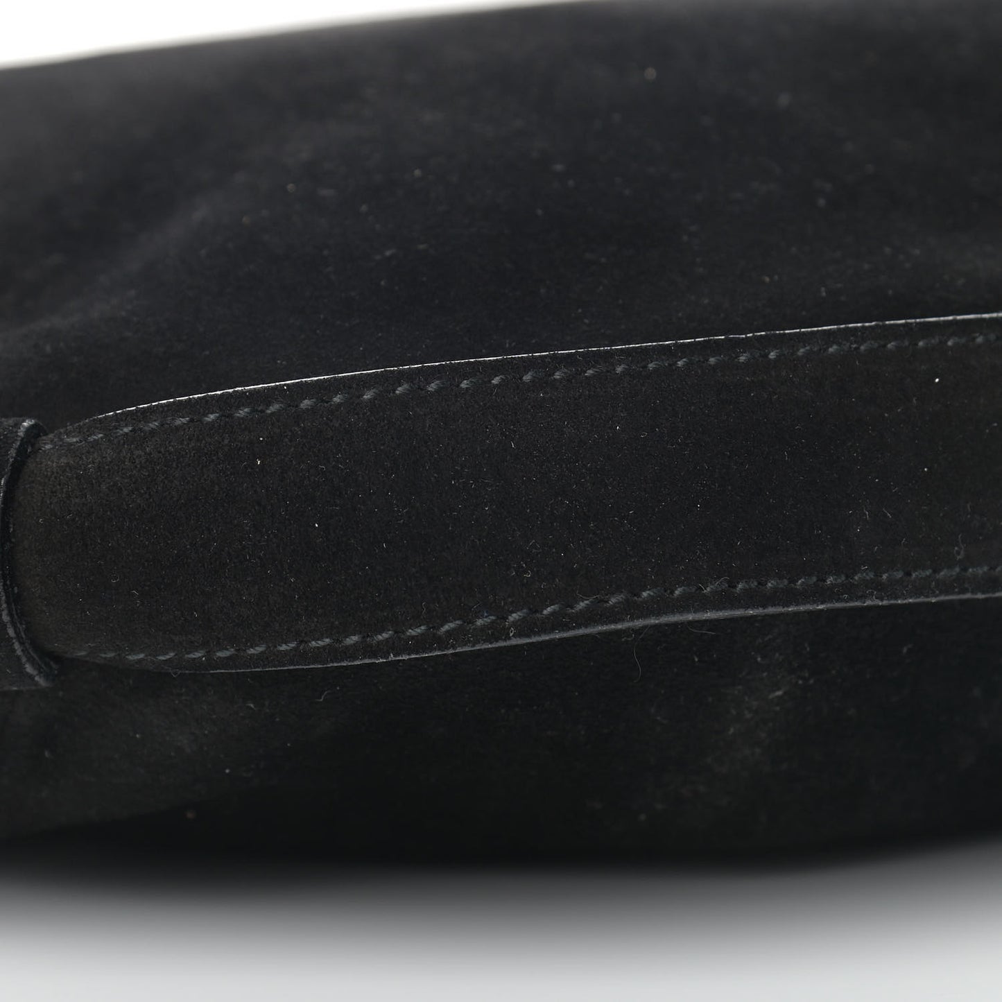 Suede Medium Mombasa Black