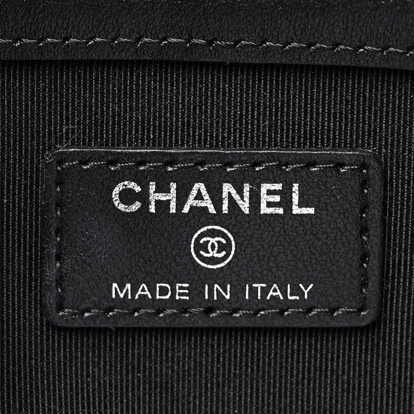 Calfskin Crocodile Embossed Quilted Medium Gabrielle Cosmetic Case Black