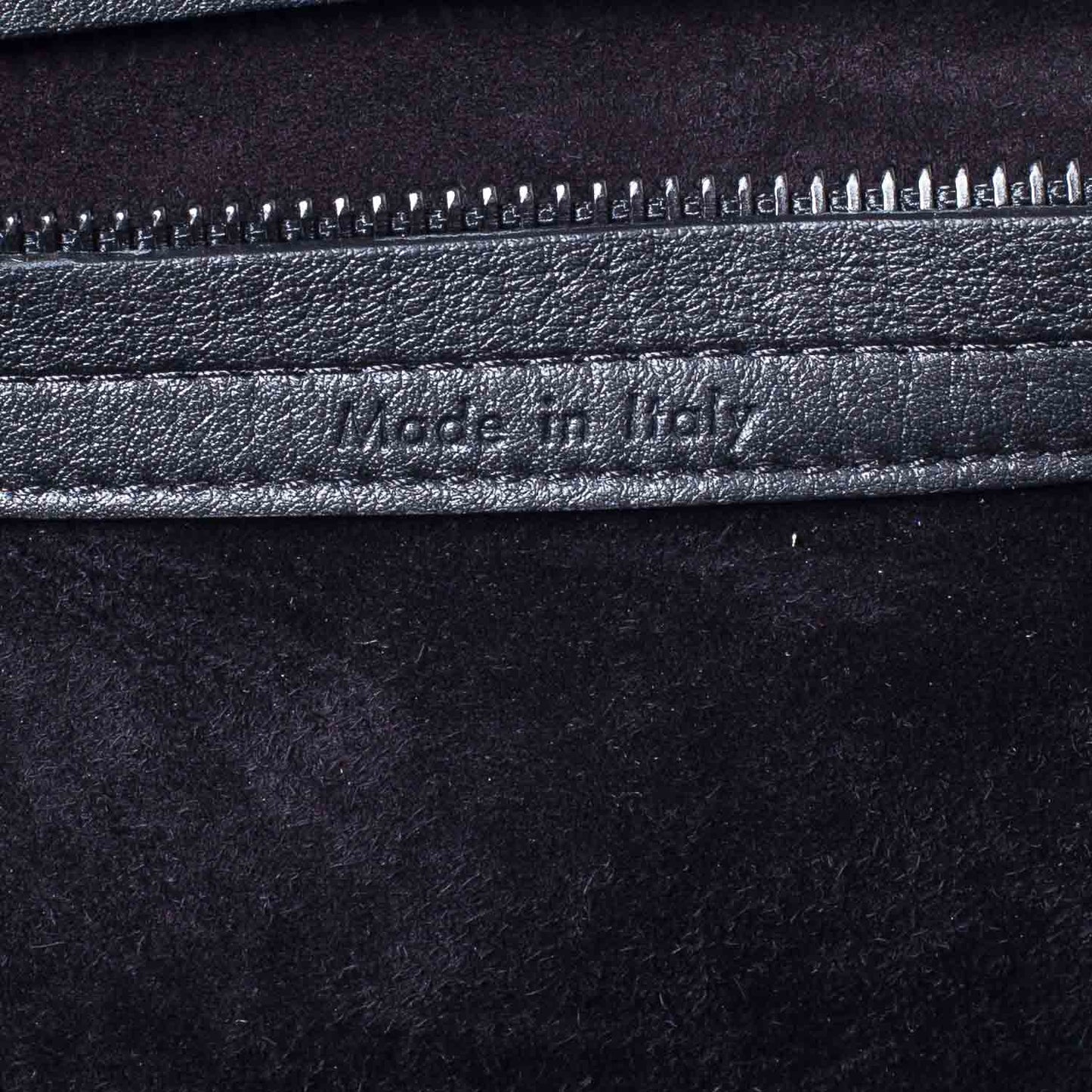 Smooth Calfskin Medium Phantom Luggage Black