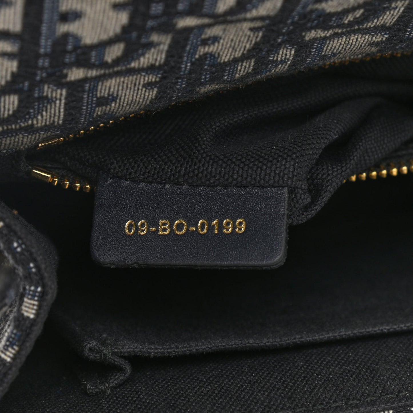 Oblique 30 Montaigne Flap Bag Blue