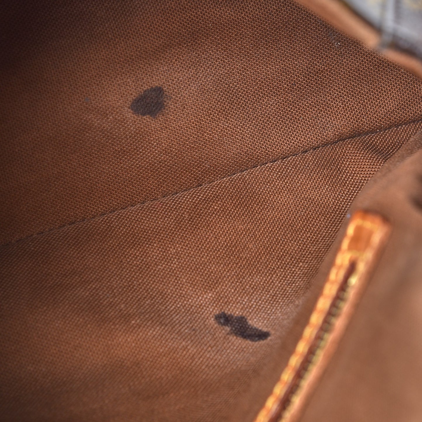 Monogram Mini Looping