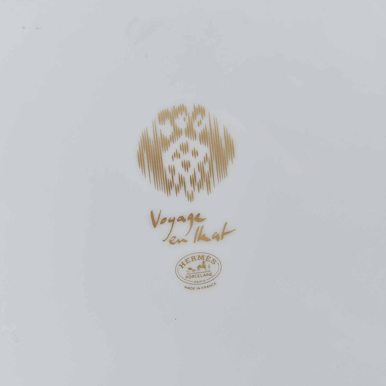 Hermes Porcelain Voyage en Ikat Presentation Plate Ruby 6 of 11