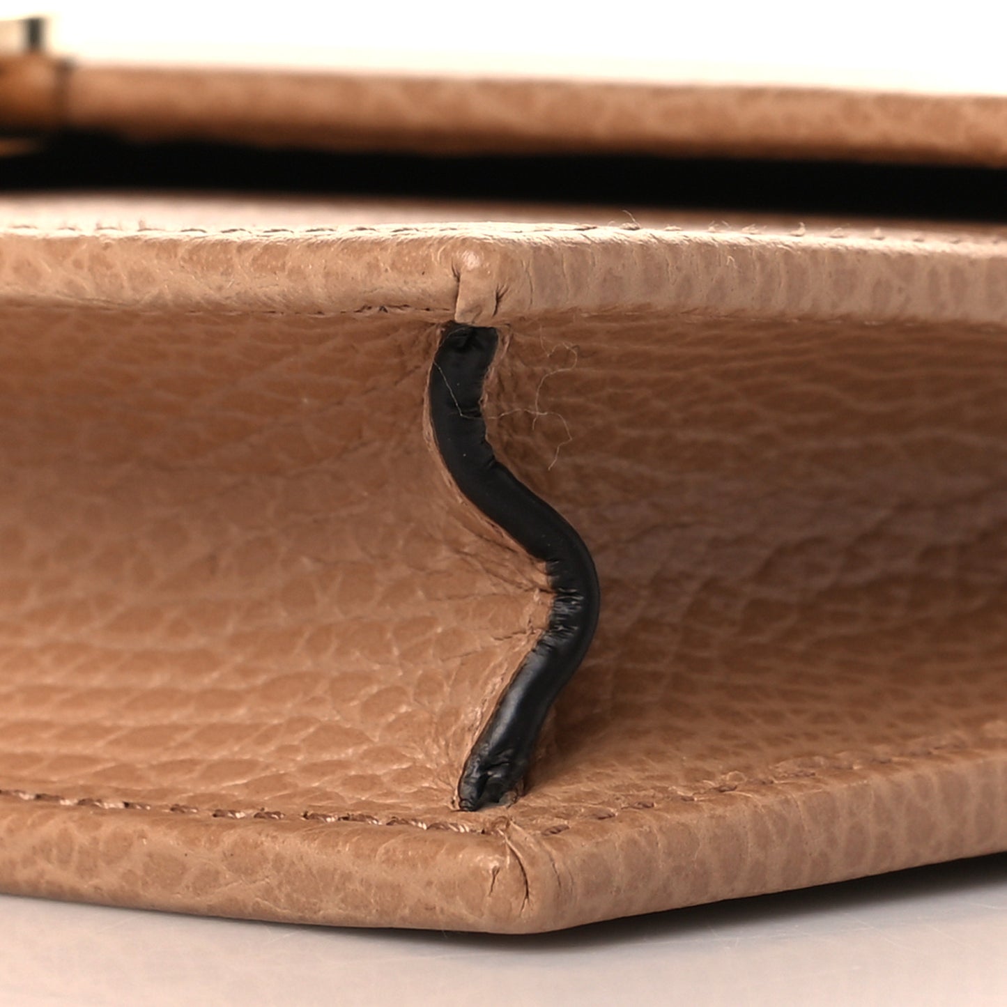 Dollar Calfskin Interlocking G Chain Wallet Camelia