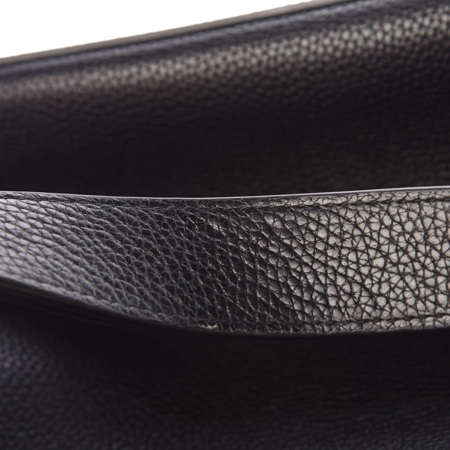 Pebbled Calfskin Large Soho Hobo Black