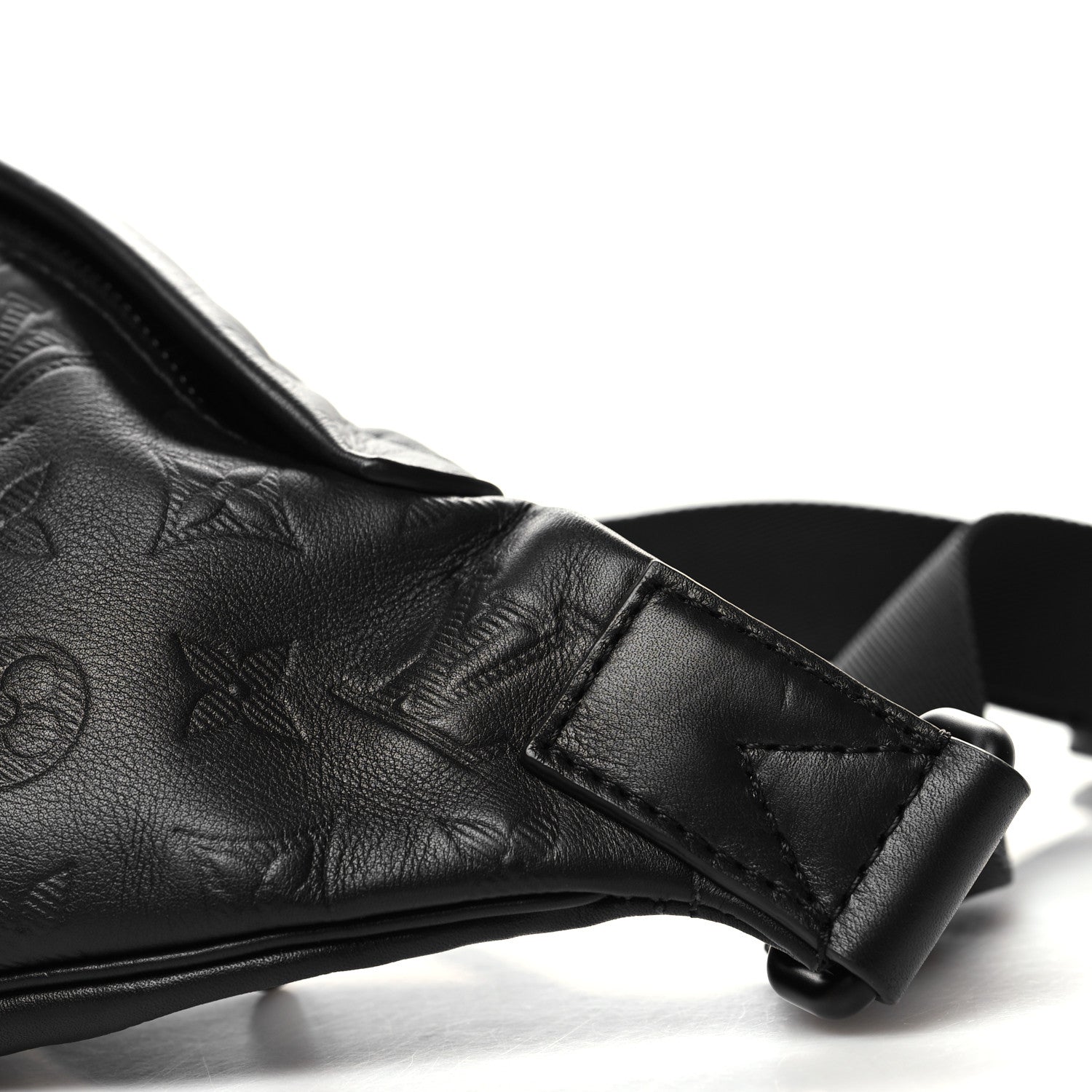 Louis Vuitton Calfskin Monogram Shadow Discovery Bumbag Black 9 of 9