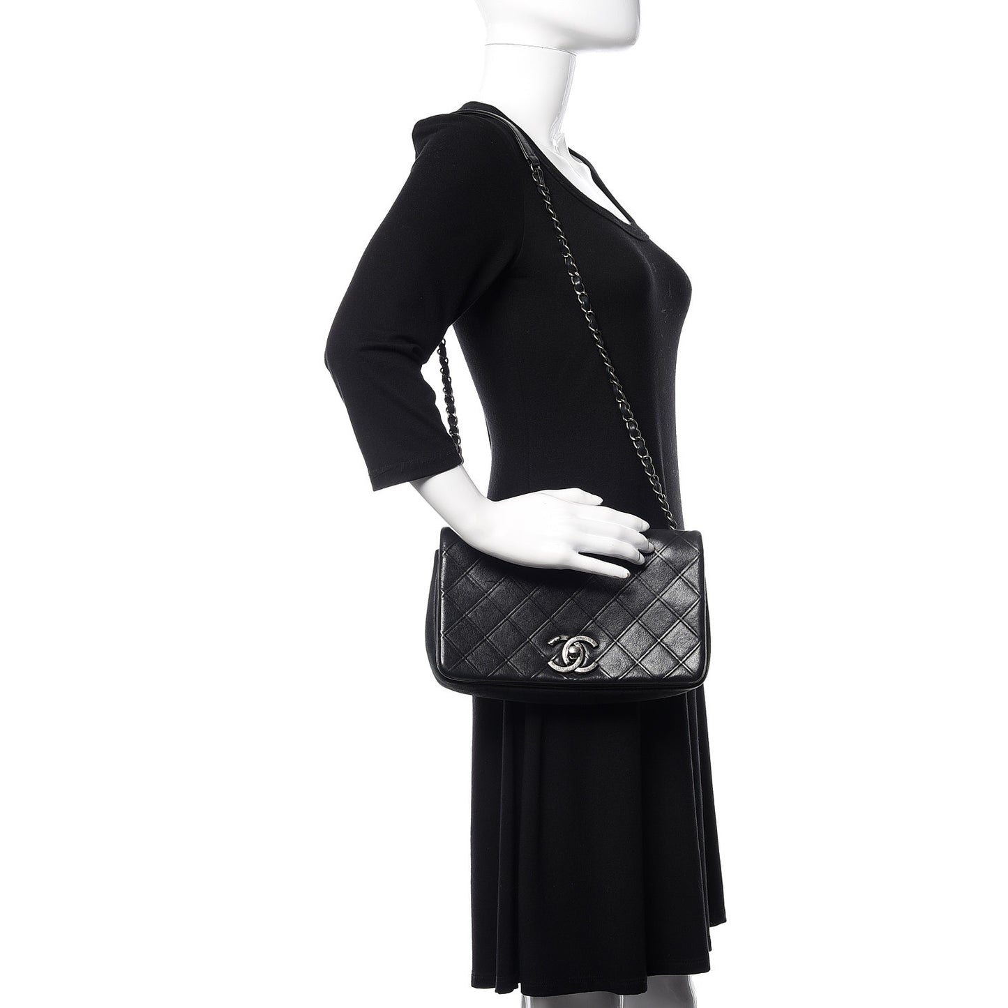 Calfskin Diamond Embossed New Chic Flap Black