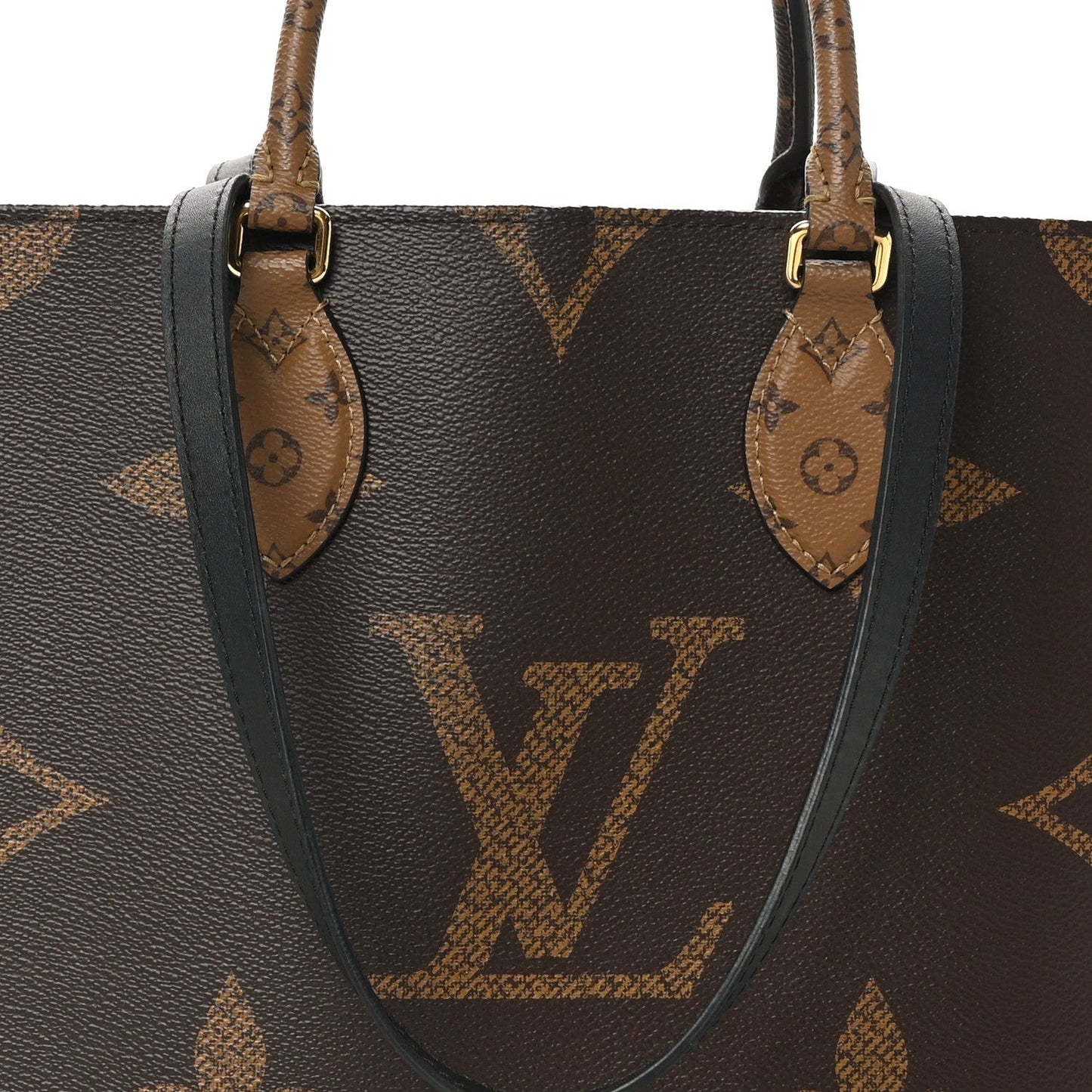 Reverse Monogram Giant Onthego MM