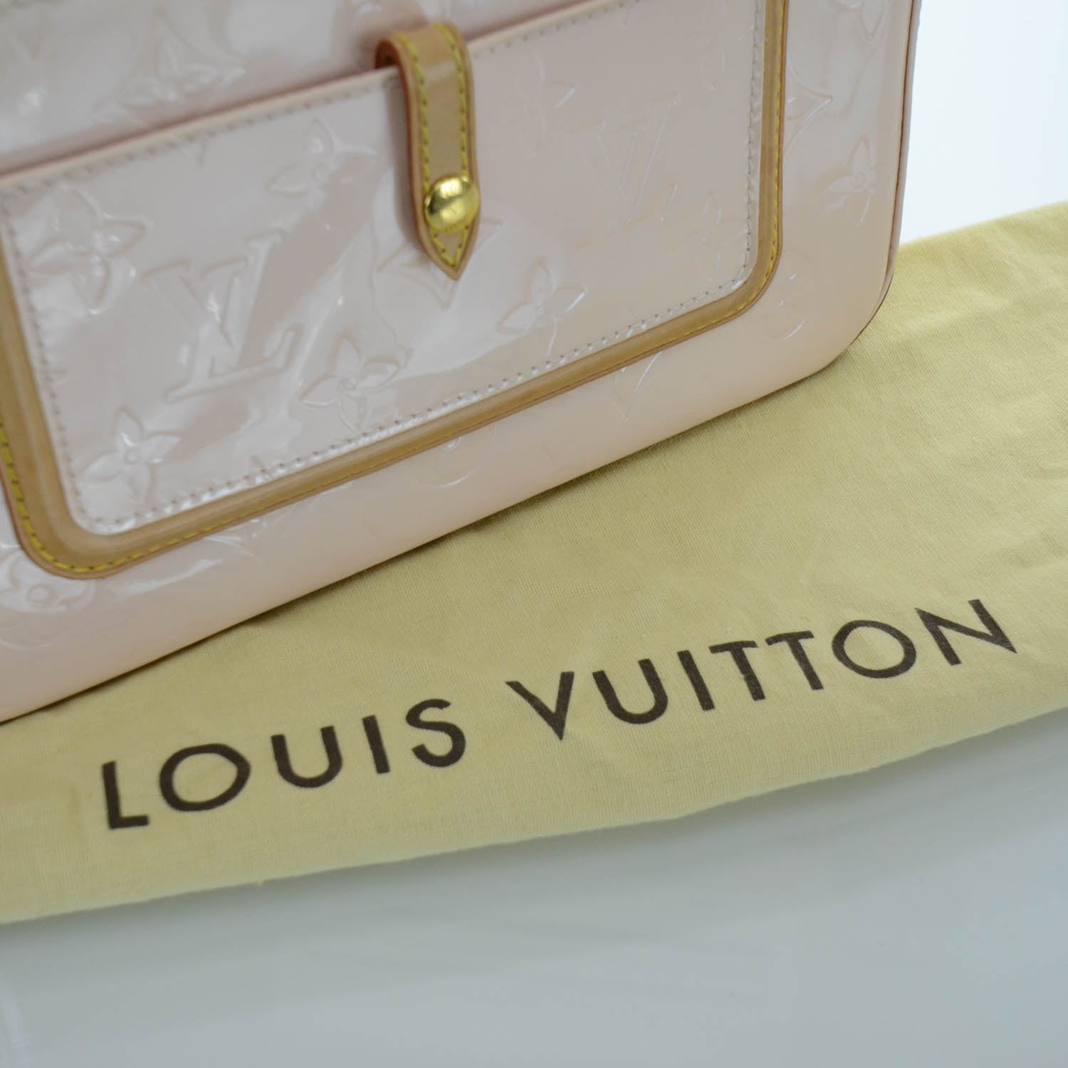Louis Vuitton Vernis Mallory Square Marshmallow 8 of 11