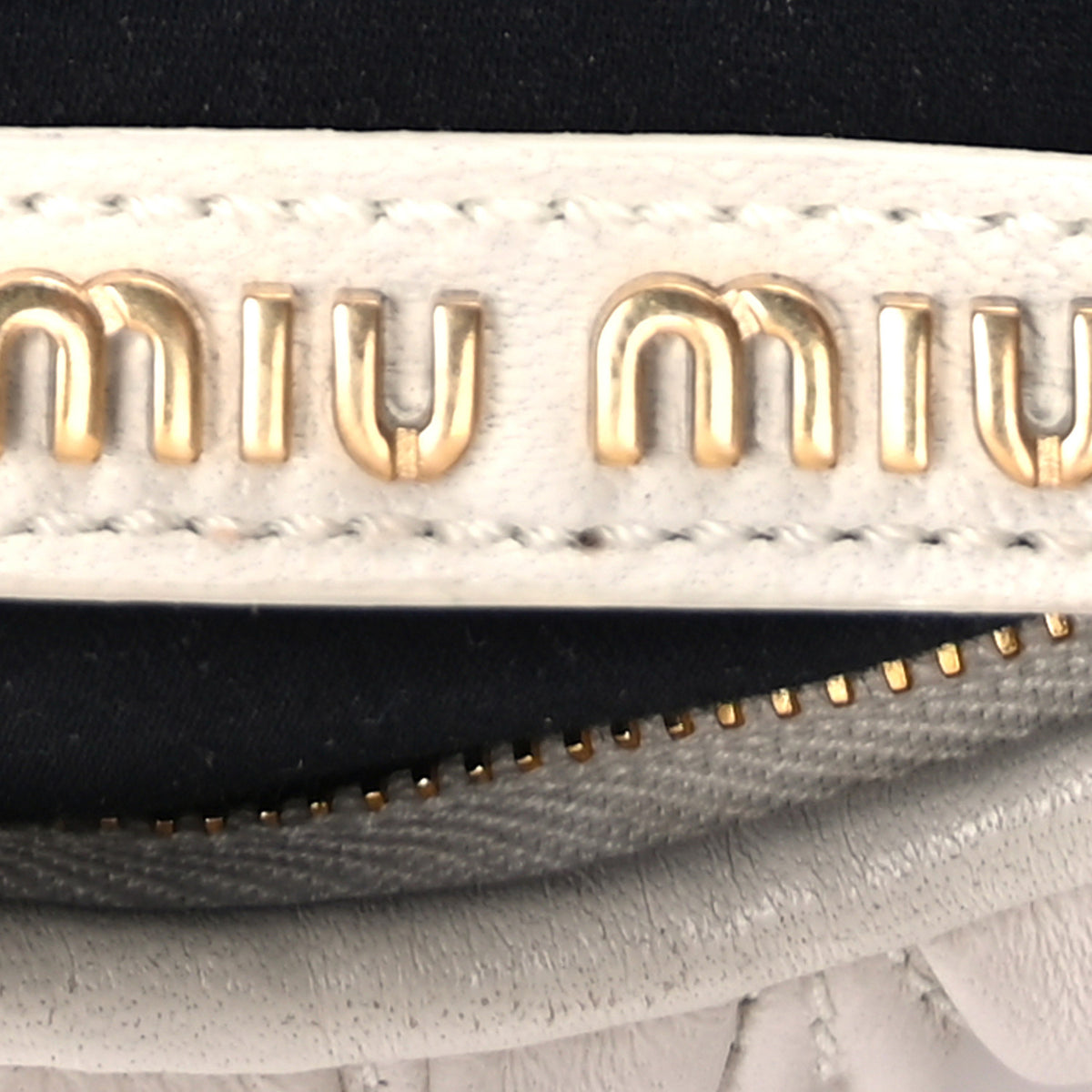 Nappa Matelasse Mini Wander Hobo White