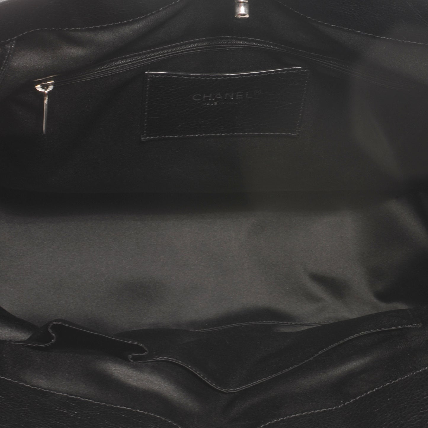 Glazed Calfskin Large On The Road Large Frame Tote Black