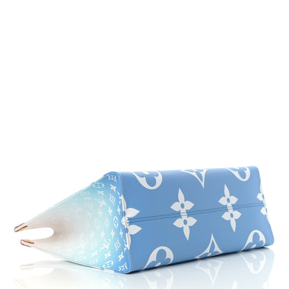 Louis Vuitton Monogram Giant By The Pool Onthego GM Blue 3 of 7