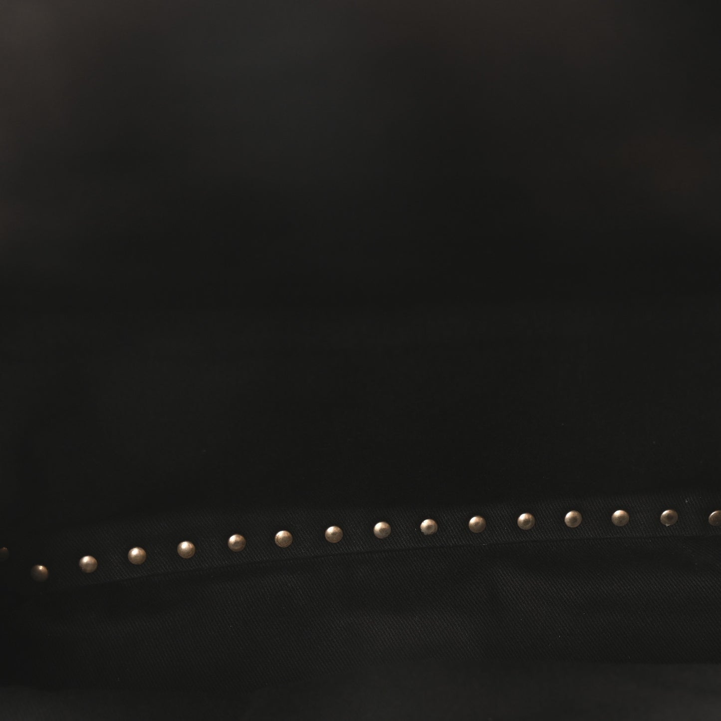 Vitello Small Rockstud Tote Black