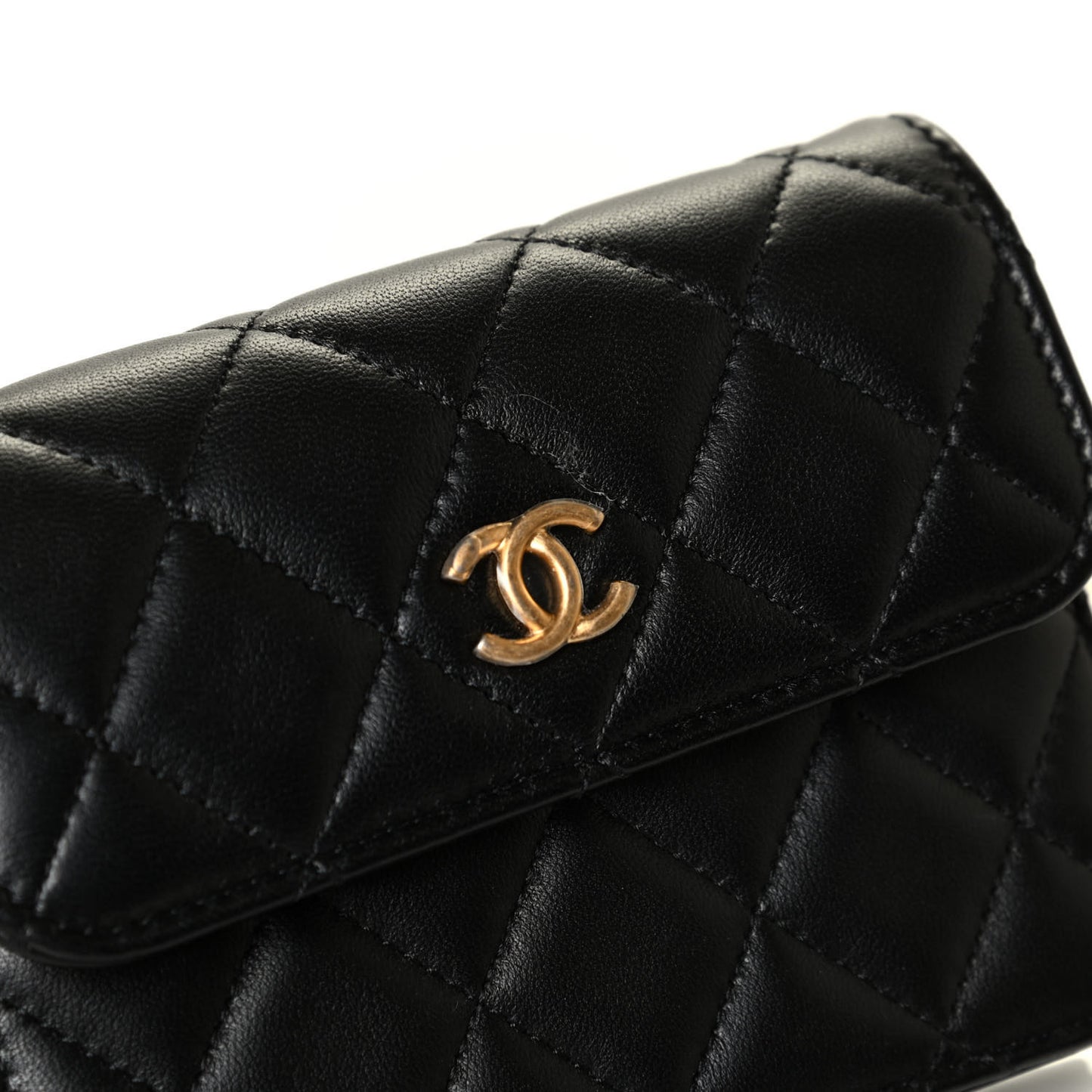 Lambskin Quilted Pearl Crush Clutch With Chain Black