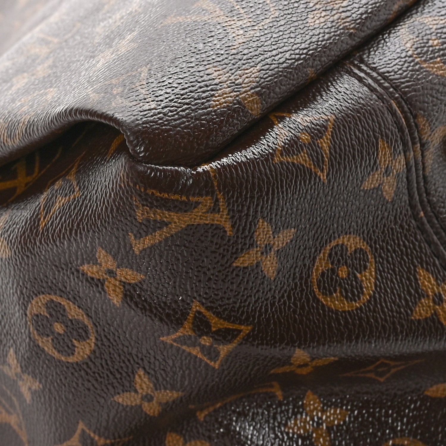 Louis Vuitton Monogram Artsy MM 7 of 11