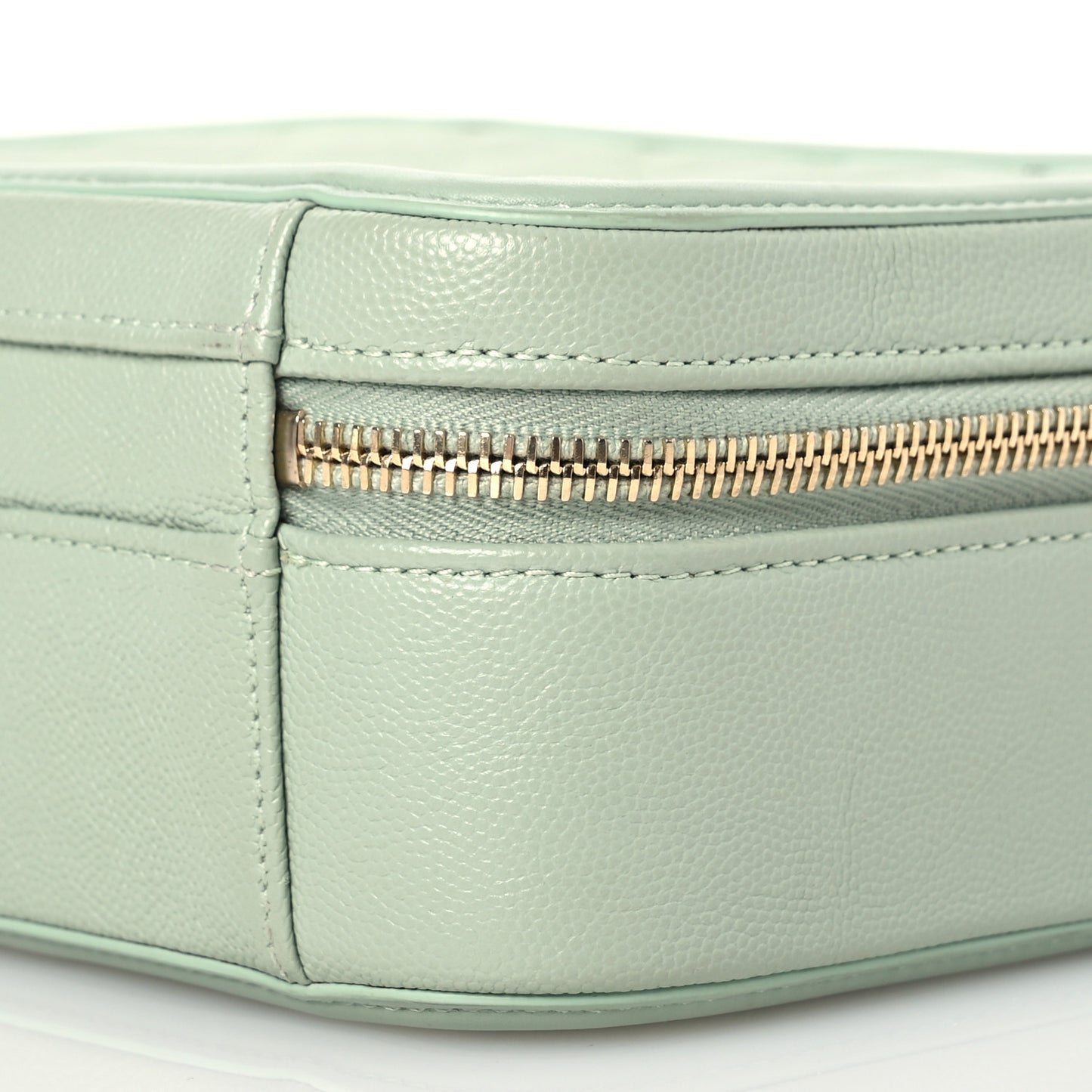 Caviar Quilted Medium CC Filigree Vanity Case Mint