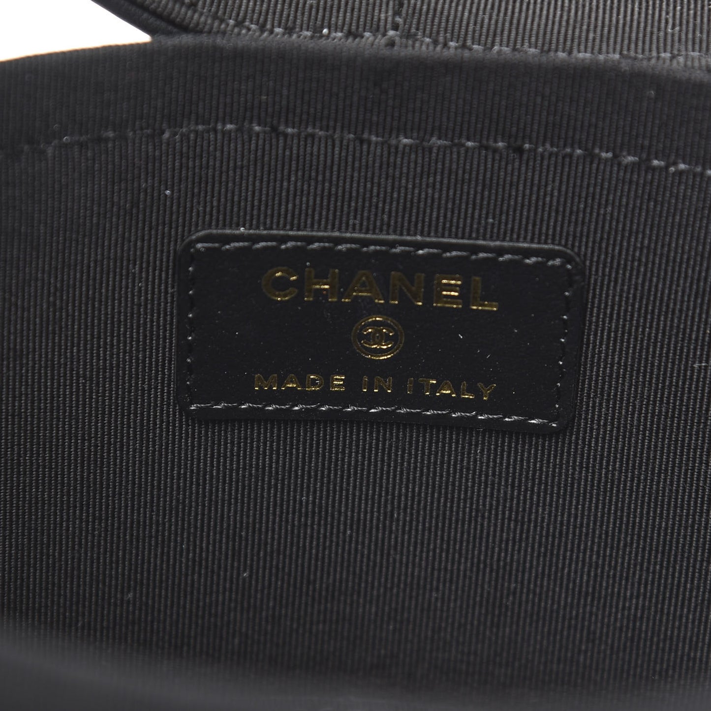 Lambskin Quilted Round Vanity Case With Chain Black