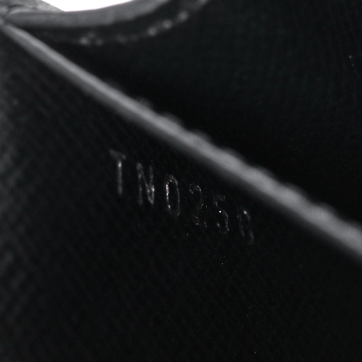 Louis Vuitton Epi Twist Multicartes Black 7 of 10