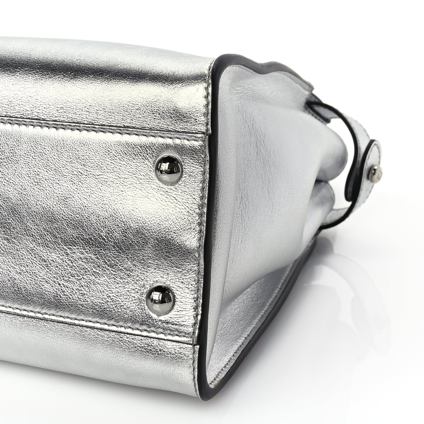Vitello Catalan Mirror Medium Peekaboo Iconic Satchel Argento