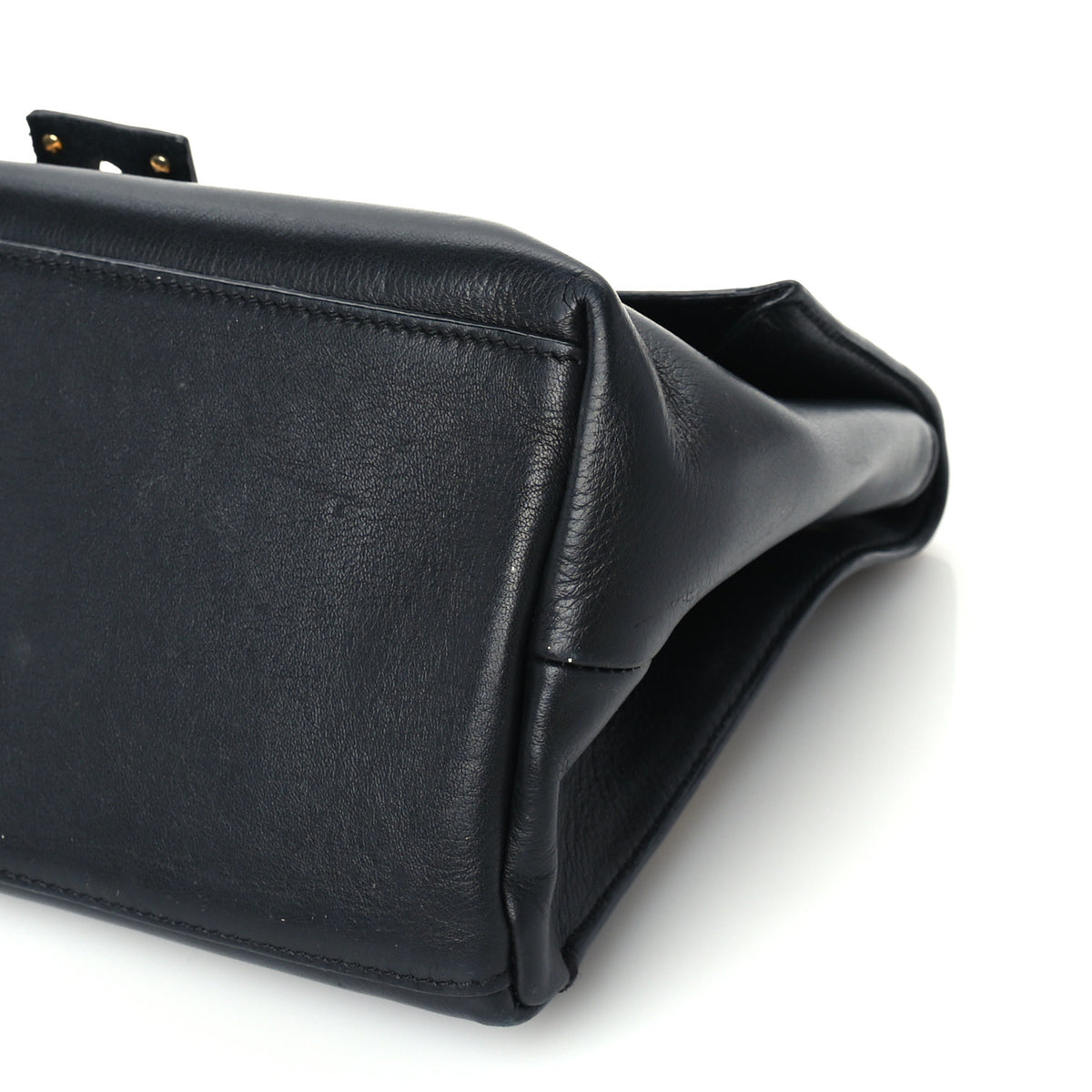 Smooth Calfskin Cheyne Black