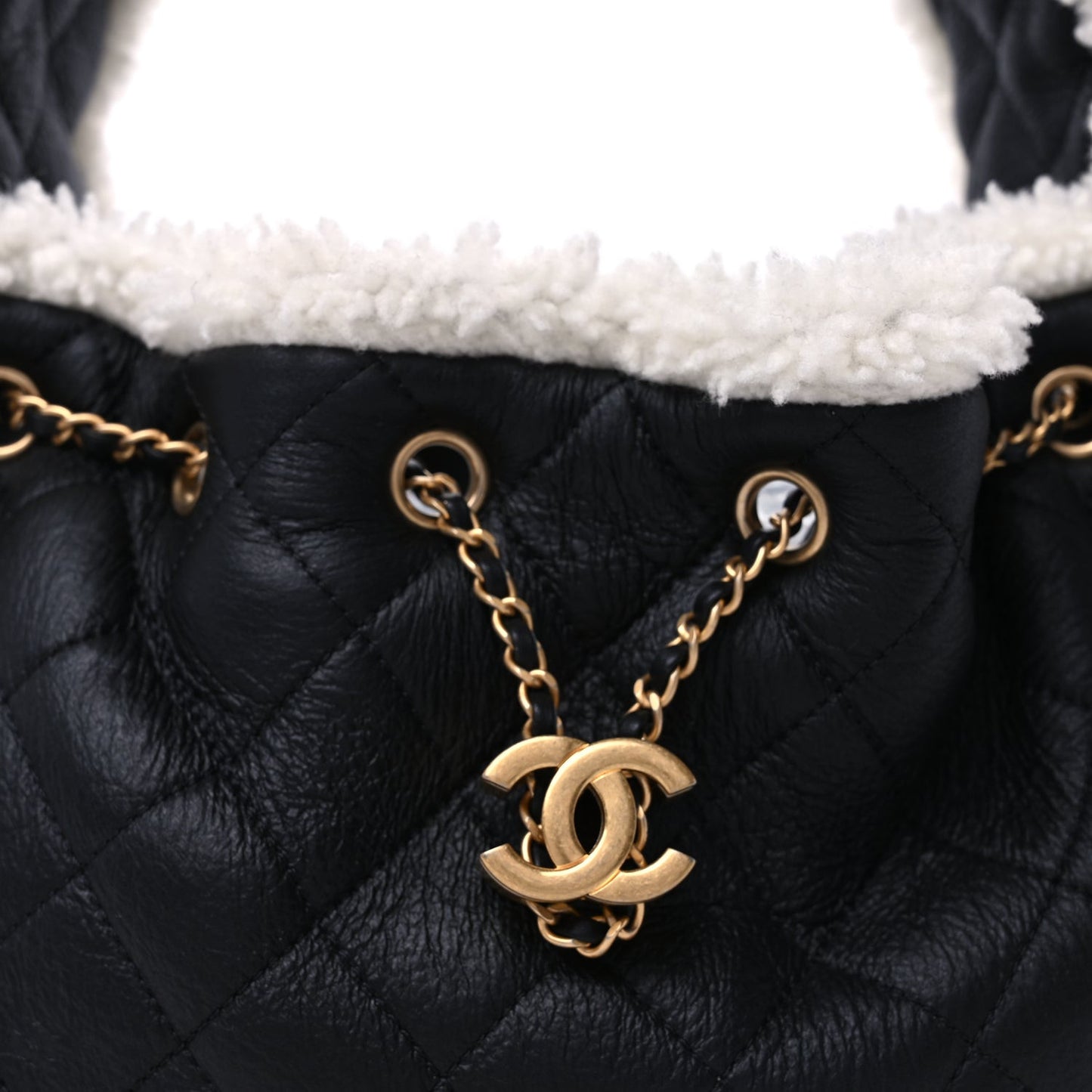 Crumpled Sheepskin Shearling Quilted Small  25 Handbag Black White