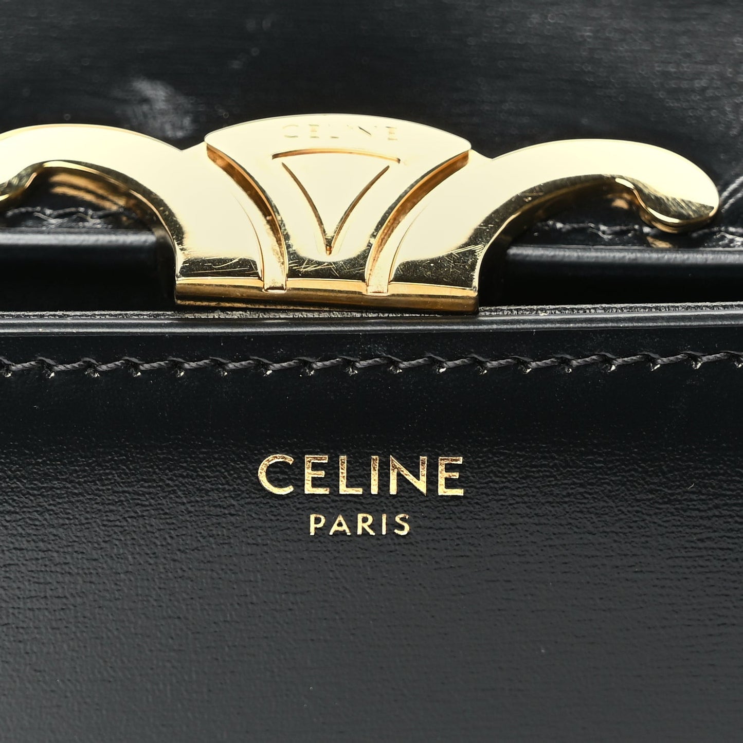 Shiny Calfskin Medium Triomphe Black