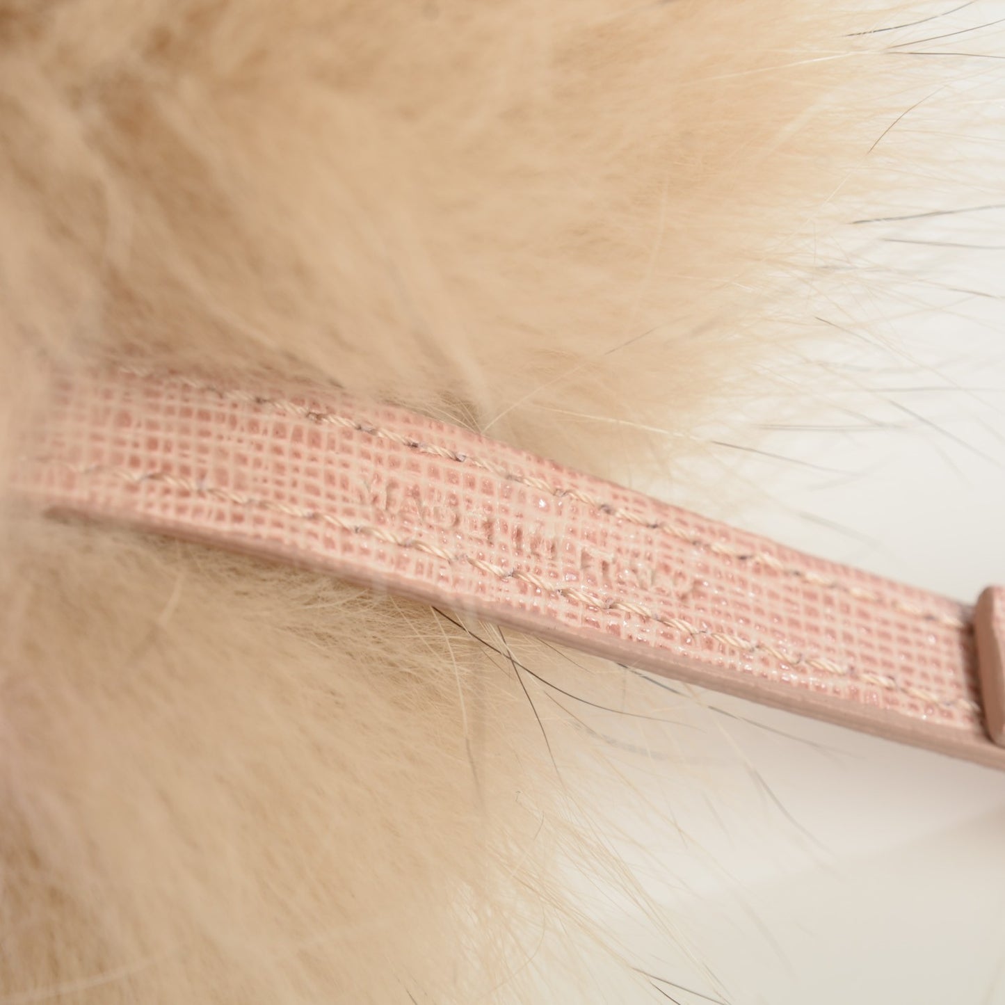 Fox Fur Vitello Elite Bi-Color Pom Pom Bag Charm Rosa Cammello Cipria