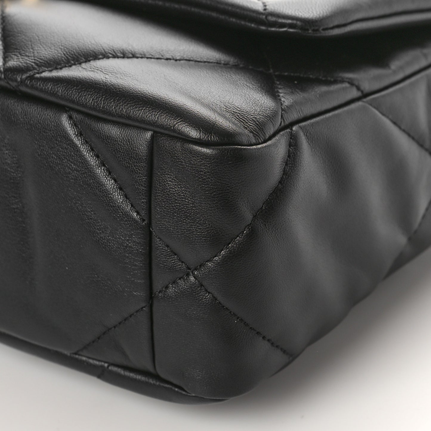 Goatskin Quilted Medium Chanel 19 Flap Black