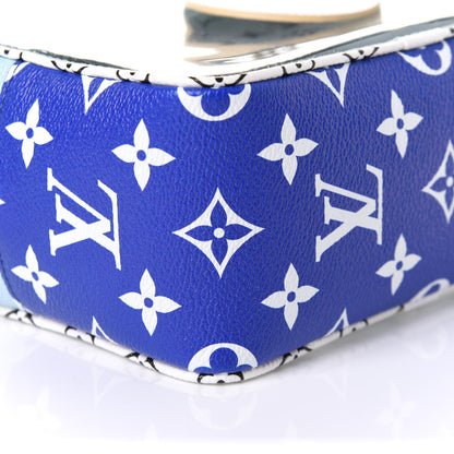 Louis Vuitton Monogram Giant Hamptons Beach Pouch Blue 12 of 12