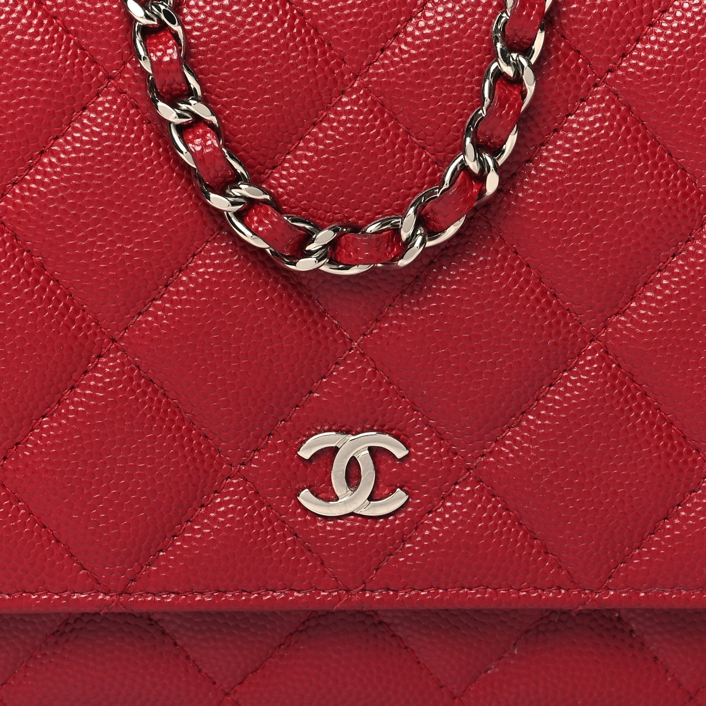 Caviar Quilted Wallet on Chain WOC Red