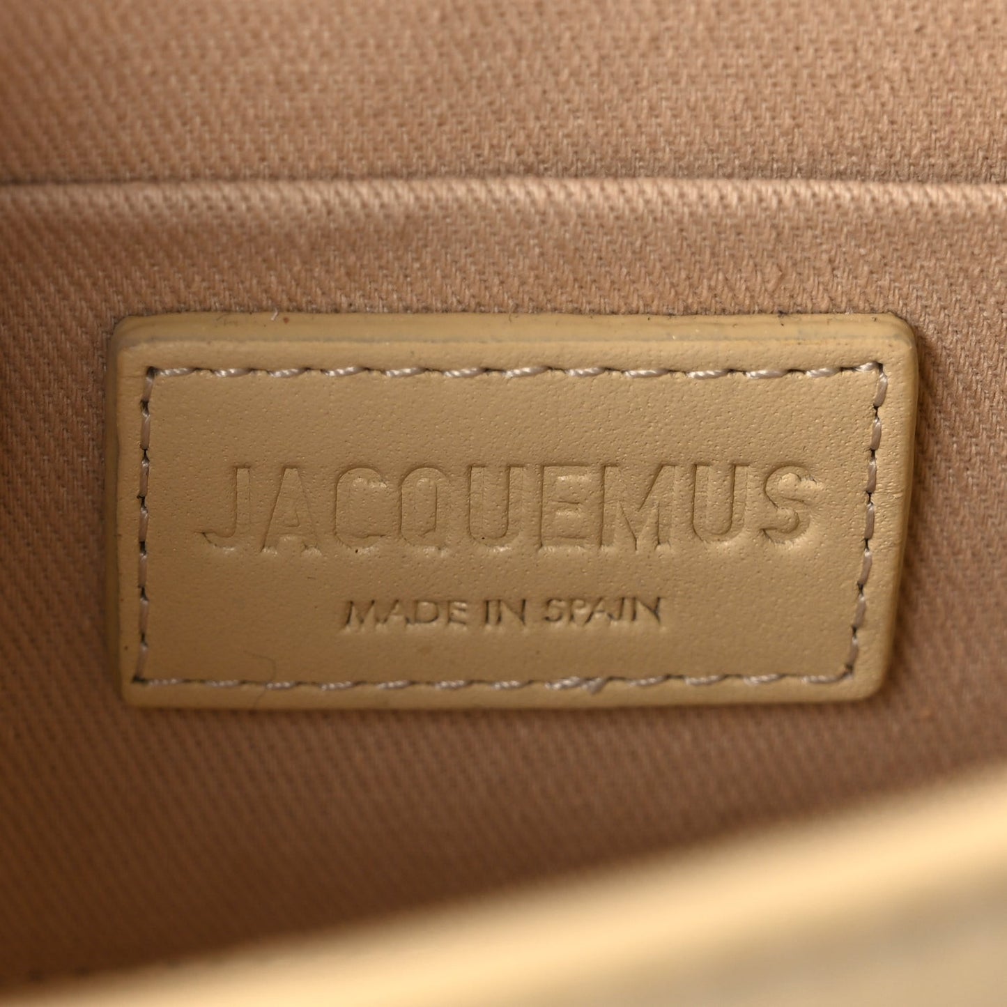 Smooth Calfskin Le Chiquito Noeud Beige