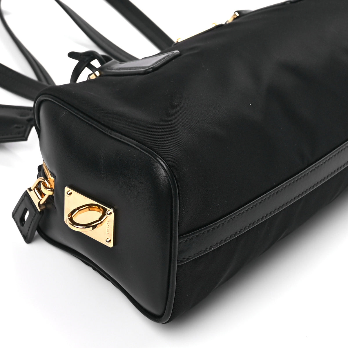 Tessuto Vitello Shoulder Bag  Black