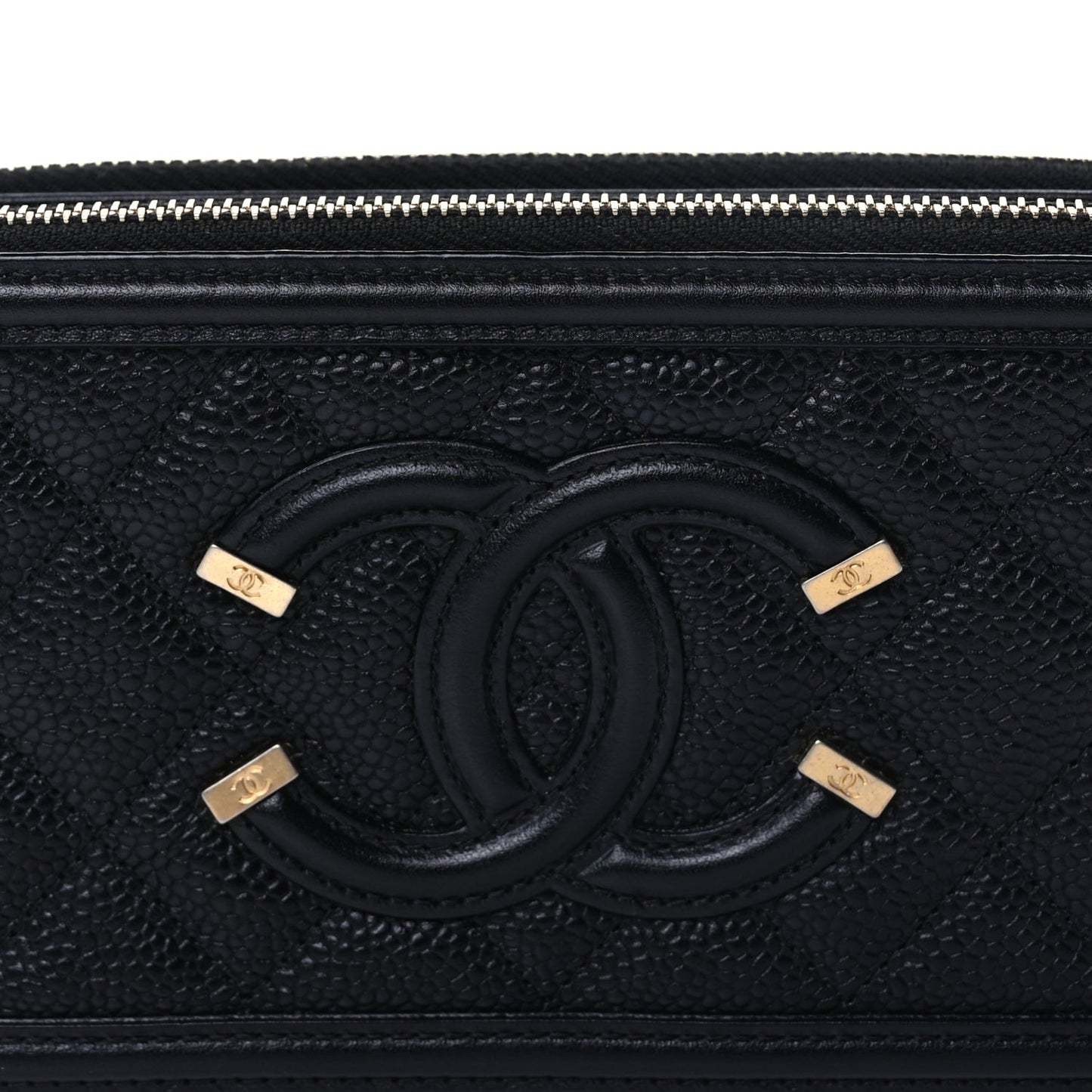 Caviar Quilted CC Filigree Clutch With Chain Black