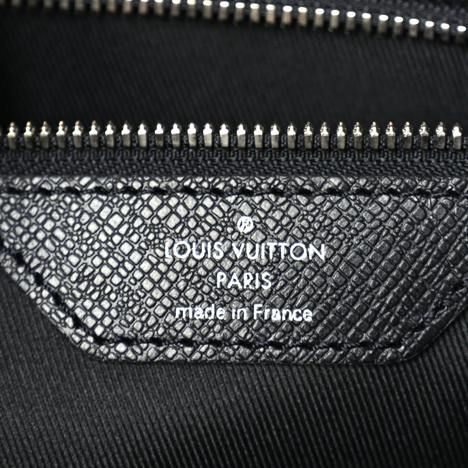 Louis Vuitton Taiga Monogram Eclipse Keepall Bandouliere 50 5 of 8