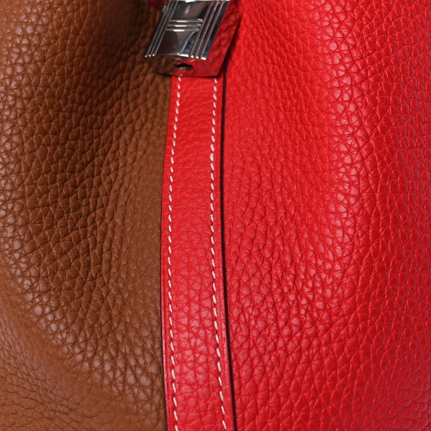 Taurillon Clemence Casaque Picotin Lock 18 PM  Gold Rouge De Coeur