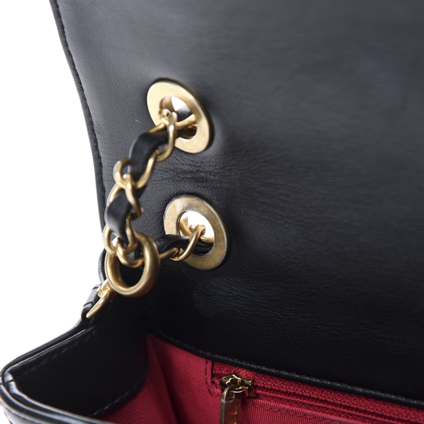 Calfskin Quilted Enchained Flap Black