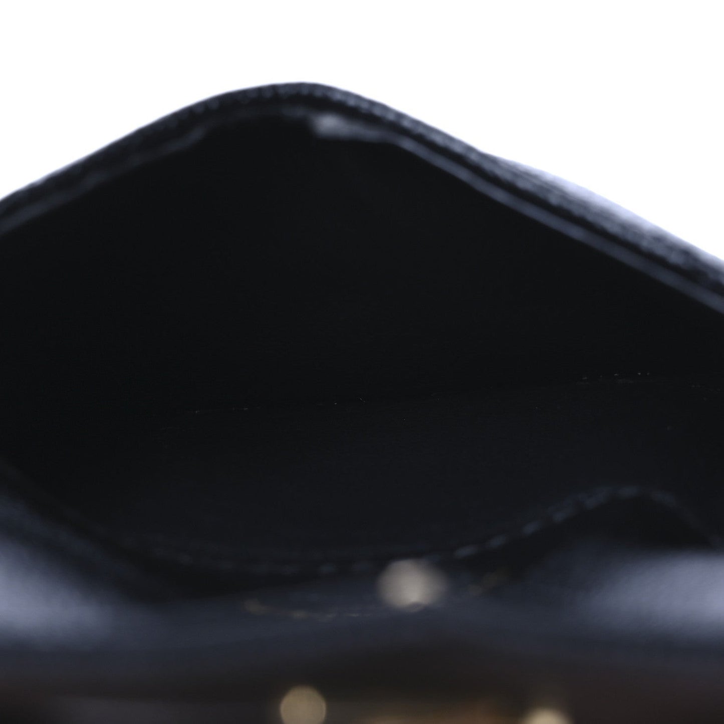Grain De Poudre Matelasse Chevron Monogram Compact Wallet Black