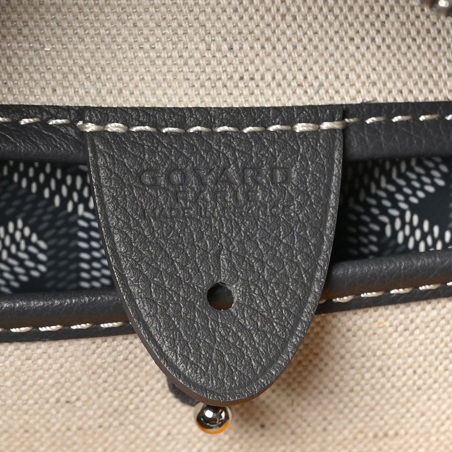 ine Artois GM Grey