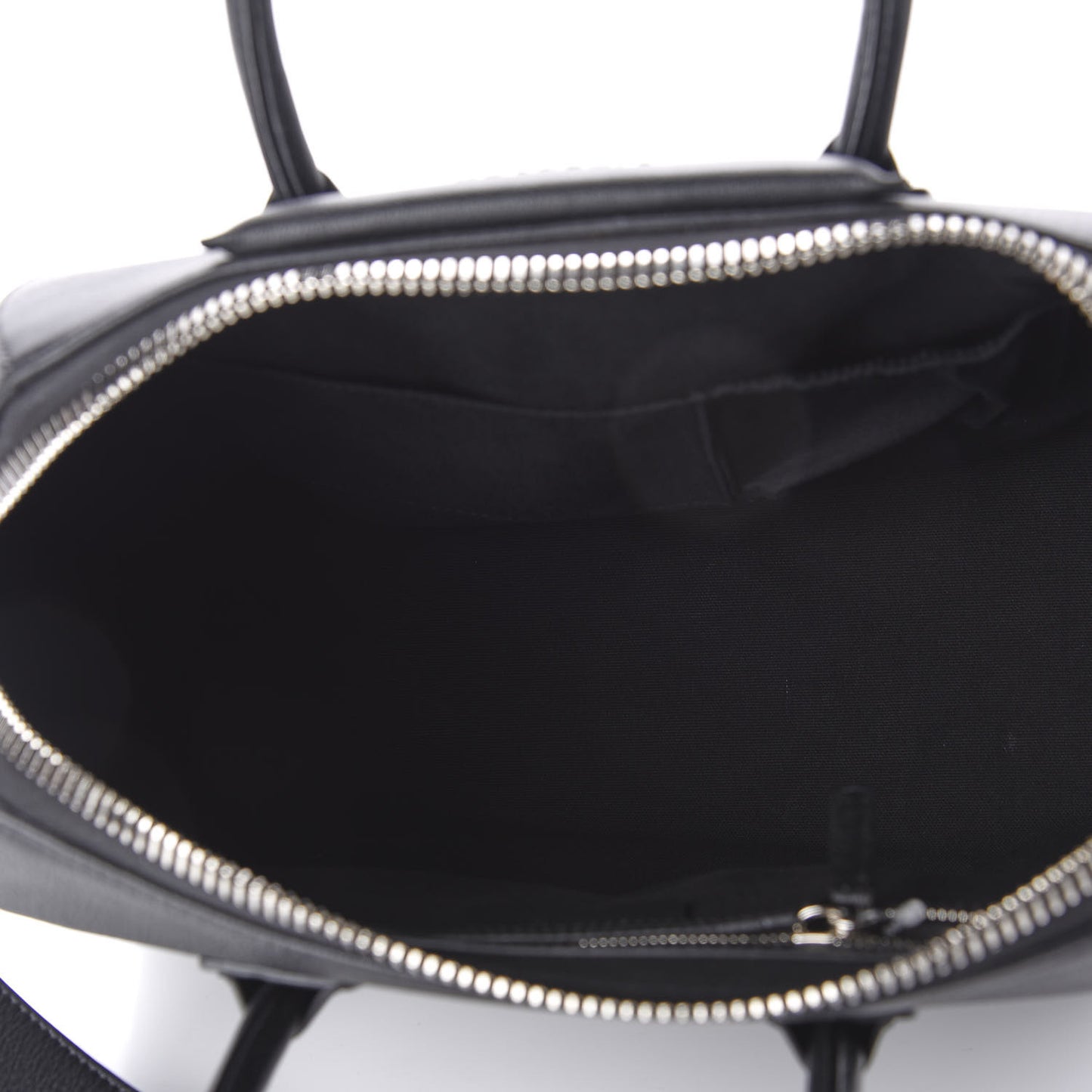 Sugar Goatskin Medium Antigona Black