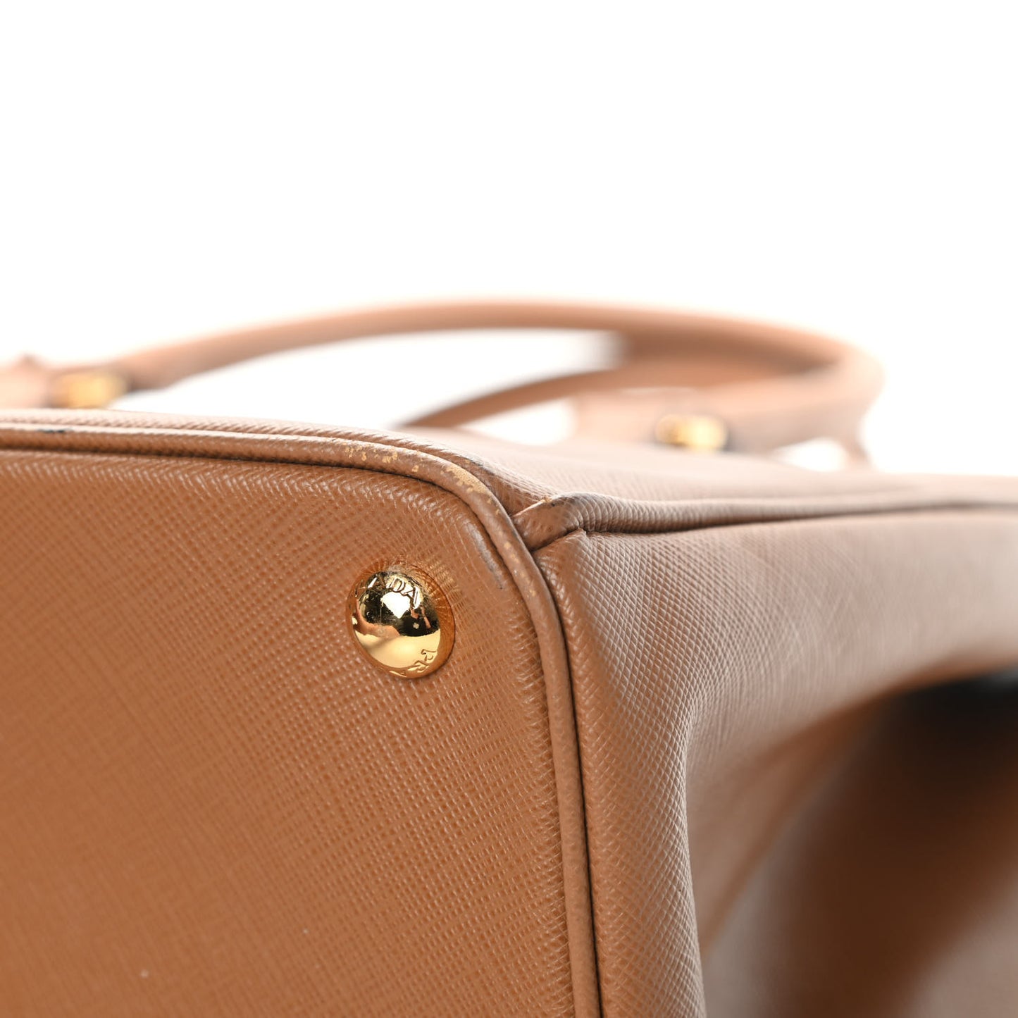 Saffiano Medium Galleria Double Zip Tote Caramel