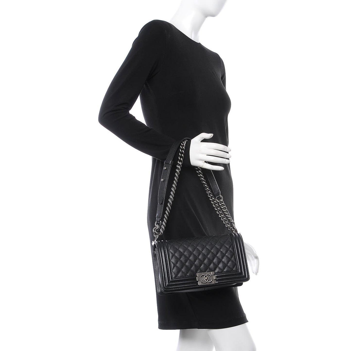 Caviar Quilted Medium Boy Flap Black