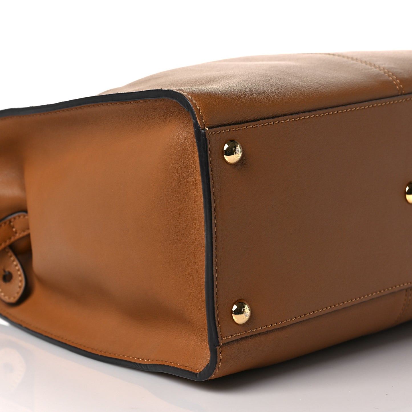 Vitello Seta Century Medium Peekaboo X-Lite Nocciola Notte